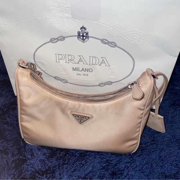 Prada 2005 re edition - Picture 1 of 8